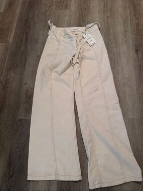 Zara Cream Wide Leg Jeans
